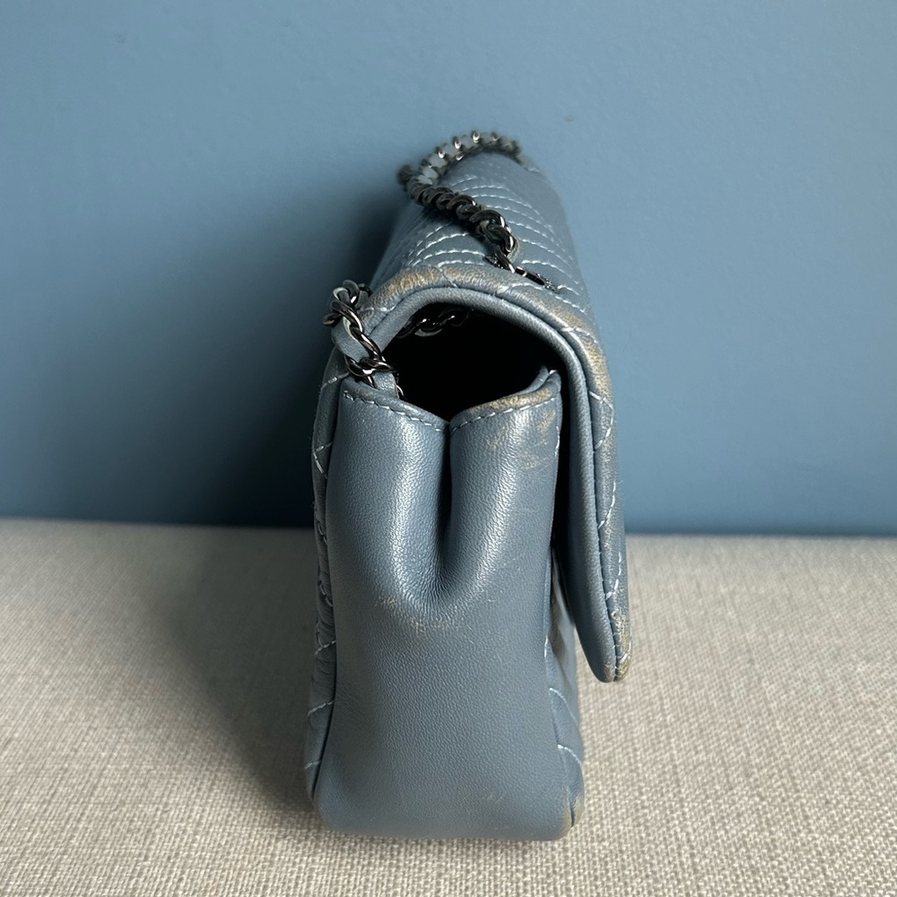 Chanel Blue Crossing Chevron Flap Bag - Picture 4 of 13